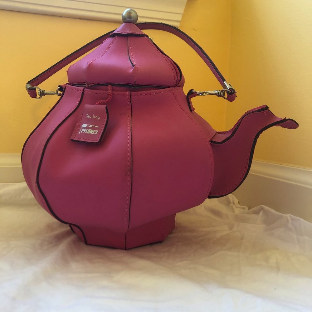 Tea-Pot Shaped Purse Pylones Discontinued, Pink
